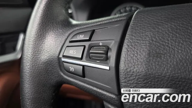 BMW 5 серии 2015 thumb 7