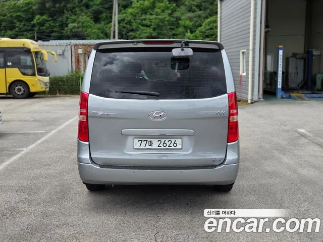 Hyundai Staria 2012 thumb 7