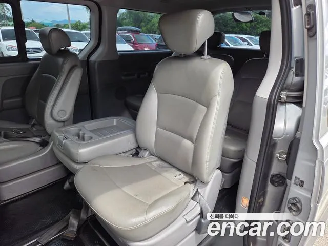 Hyundai Staria 2012 thumb 12