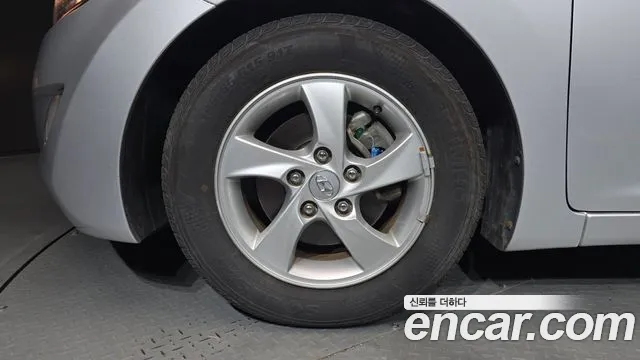 Hyundai Avante 2012 thumb 12