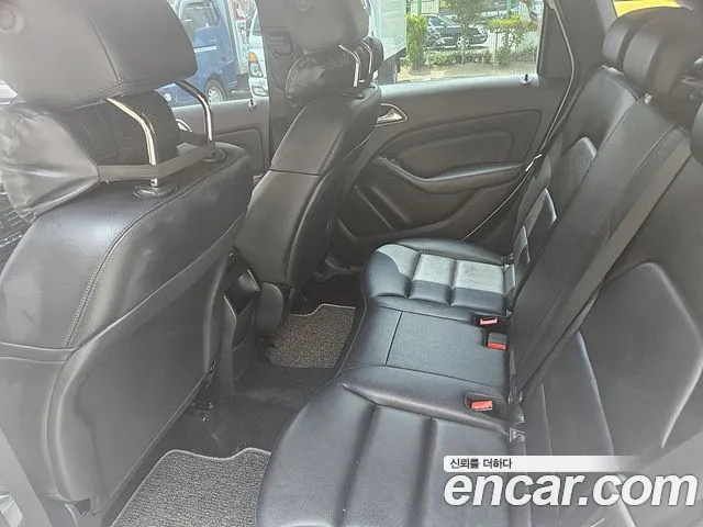 Mercedes-Benz B-Class 2014 thumb 10
