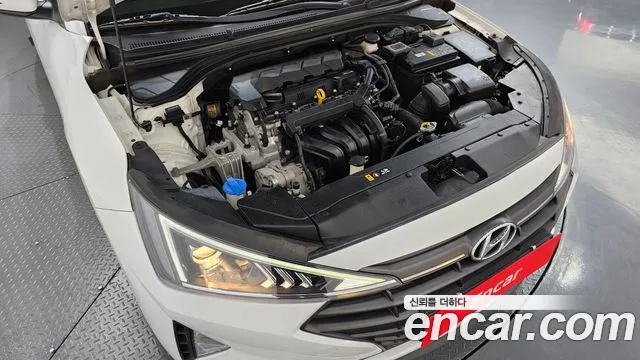 Hyundai Elantra 2018 thumb 2