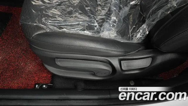 Hyundai Elantra 2018 thumb 3