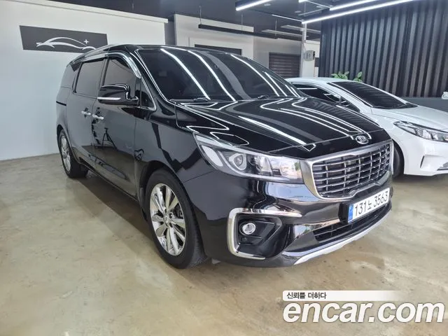 Kia Carnival 2019 thumb 5