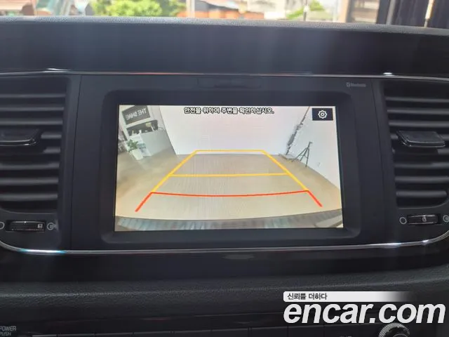 Kia Carnival 2019 thumb 8