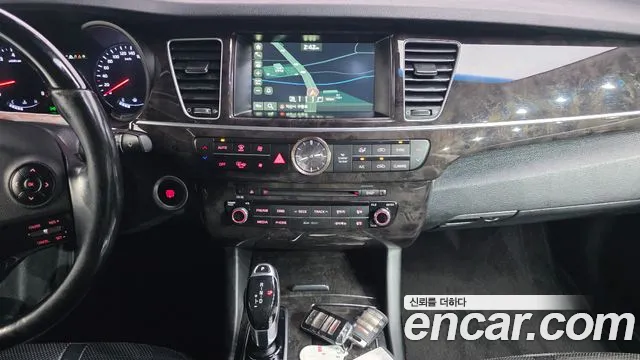 Kia K9 2017 thumb 5