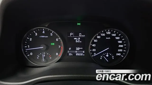 Hyundai Avante 2016 thumb 8
