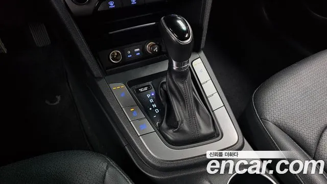 Hyundai Avante 2016 thumb 9