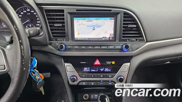 Hyundai Avante 2016 thumb 12