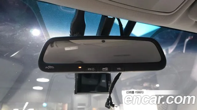 Hyundai Santafe 2015 thumb 9