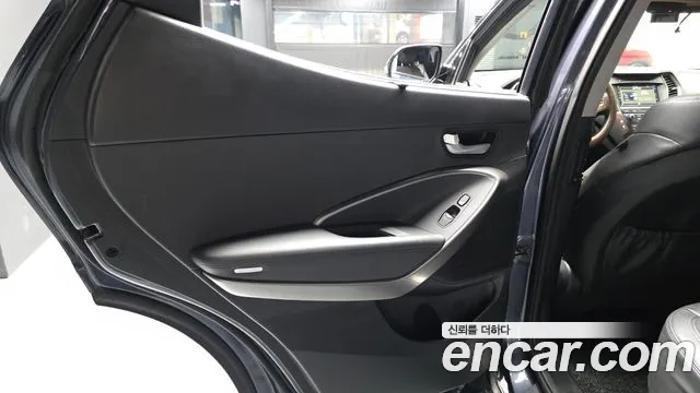 Hyundai Santafe 2015 thumb 2