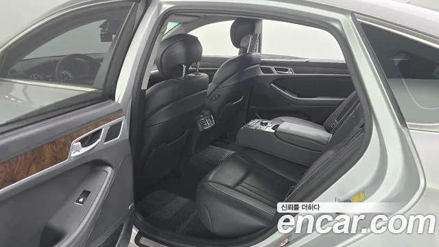 Hyundai Genesis 2014 thumb 6