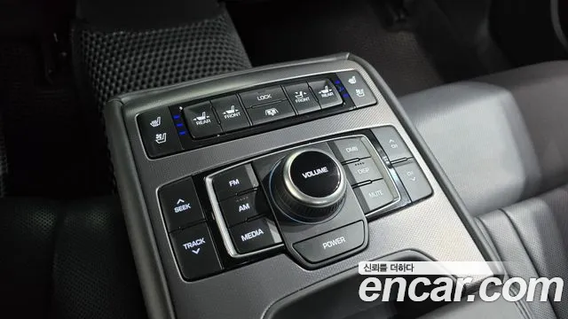 Hyundai Genesis 2014 thumb 3