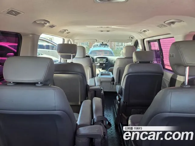 Hyundai Staria 2018 thumb 6
