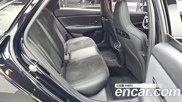 Hyundai Elantra 2022 thumb 4