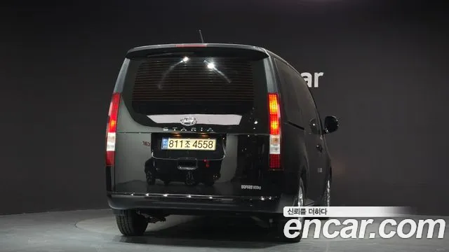 Hyundai Staria 2022 thumb 4