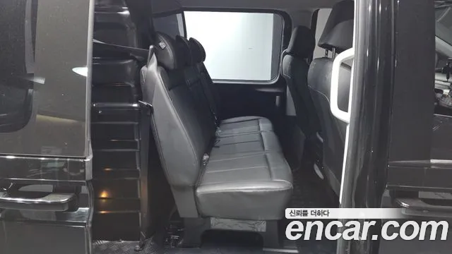 Hyundai Staria 2022 thumb 12