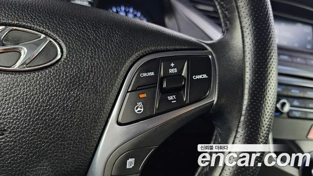 Hyundai Grandeur 2016 thumb 3