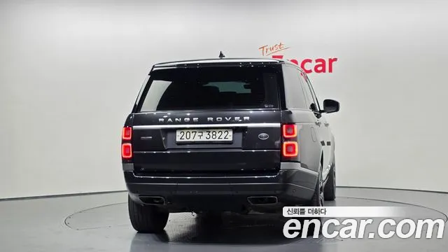 Land Rover Range Rover 2019 thumb 3