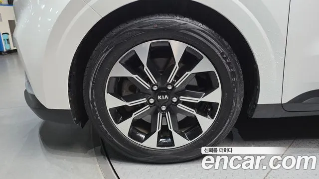 Kia Carnival 2021 thumb 9