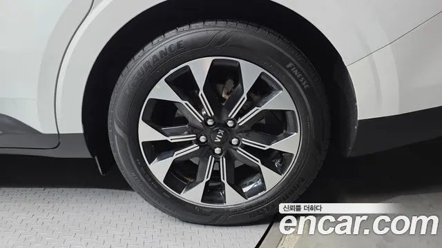 Kia Carnival 2021 thumb 12
