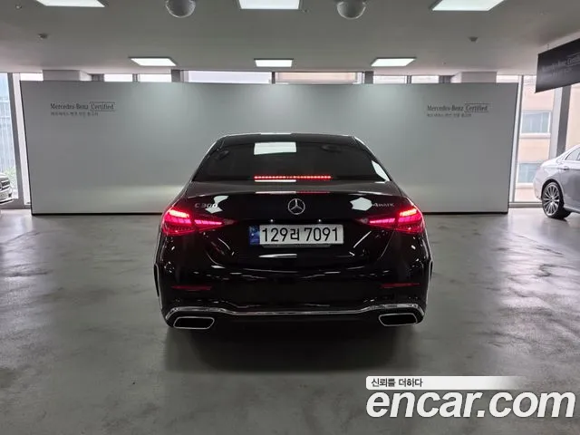 Mercedes-Benz C-Class 2023 thumb 5