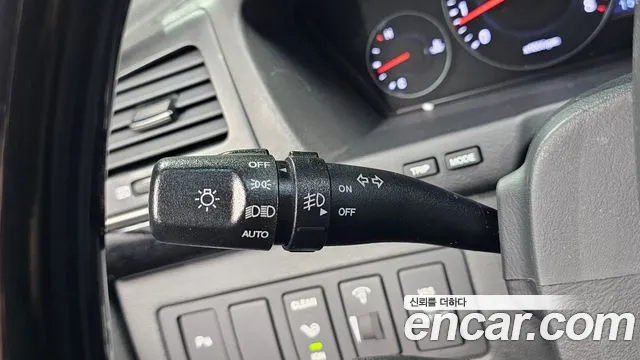 Kia Opirus 2009 thumb 3