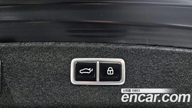 Genesis G80 2022 thumb 10
