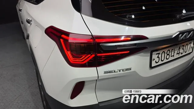 Kia Seltos 2022 thumb 8