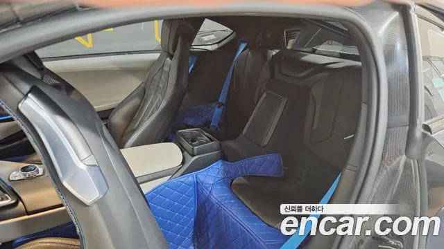 BMW i8 2016 thumb 10