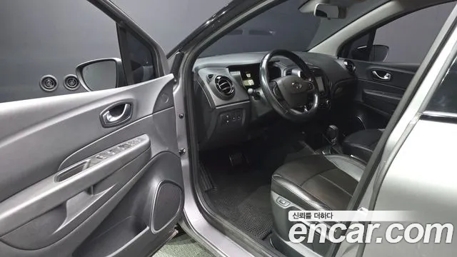 Renault QM3 2019 thumb 12