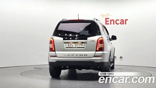 KGM Rexton 2016 thumb 3
