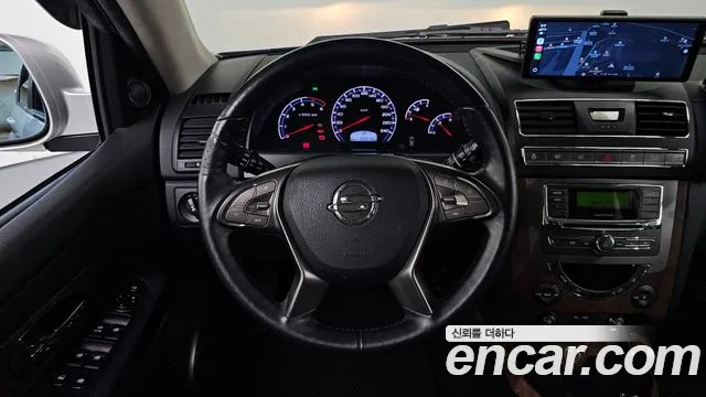 KGM Rexton 2016 thumb 8