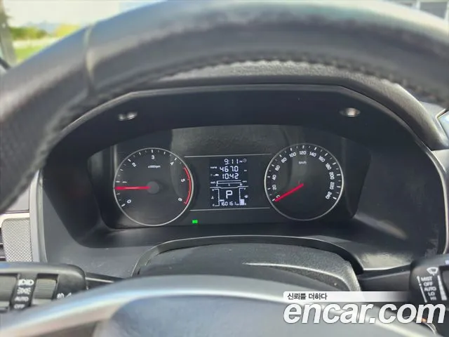 KGM Rexton 2019 thumb 8