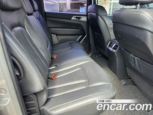 KGM Rexton 2019 thumb 9