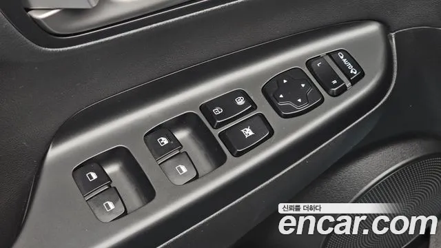 Hyundai Kona 2018 thumb 10