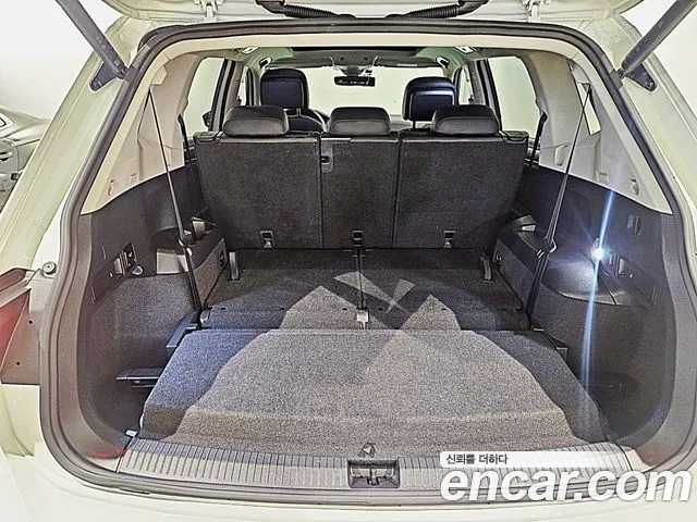 Volkswagen Tiguan Allspace 2022 thumb 2