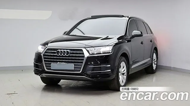 Audi Q7 2019 thumb 4