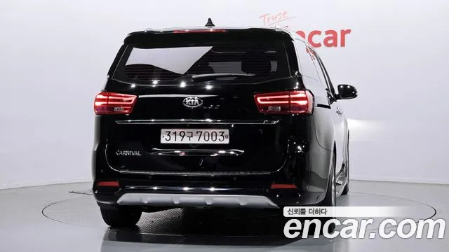 Kia Carnival 2019 thumb 9