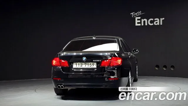 BMW 5 серии 2015 thumb 7