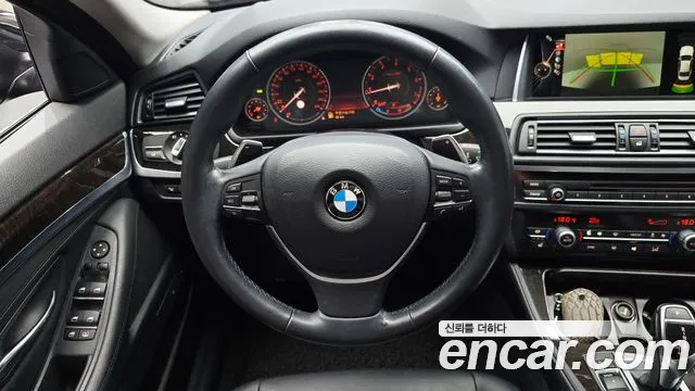BMW 5 серии 2015 thumb 4