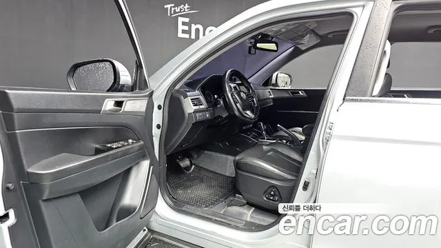 KGM Rexton 2018 thumb 5