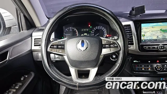 KGM Rexton 2018 thumb 10