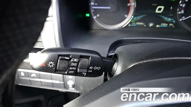 KGM Rexton 2018 thumb 7