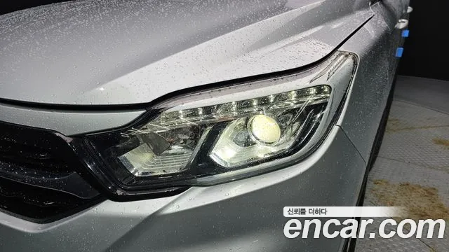 KGM Rexton 2018 thumb 9