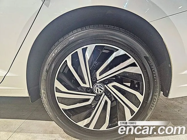 Volkswagen Jetta 2021 thumb 12