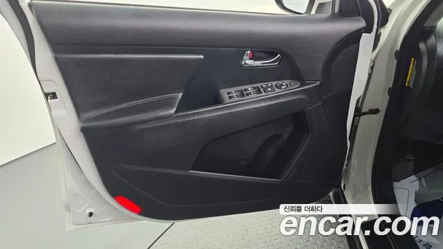Kia Sportage 2015 thumb 8