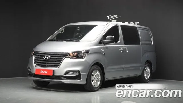 Hyundai Staria 2020 thumb 9
