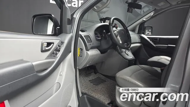 Hyundai Staria 2020 thumb 7