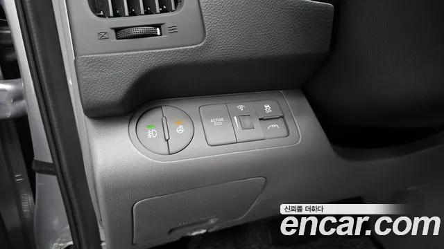 Hyundai Staria 2020 thumb 11